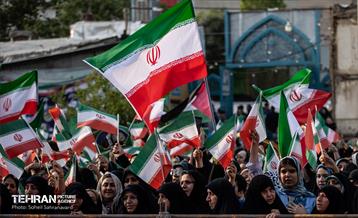 حضور رئیس جمهور در جمع مردم جنوب غرب تهران 25