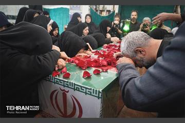 تشییع پیکر مطهر شهید محمد حسن زارعی در منطقه ۸ 18