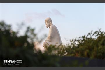 رونمایی از تندیس مولانا در میدان محمدیه 4