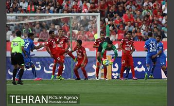 دیدار پرسپولیس و استقلال در لیگ برتر فوتبال 21