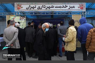 نمازگزاران جمعه پای «میز خدمت شهرداری تهران» 9