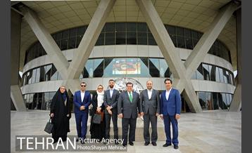 حضور شهردار مونترال در برج میلاد برای امضاء تفاهم نامه با شهرداری تهران 25