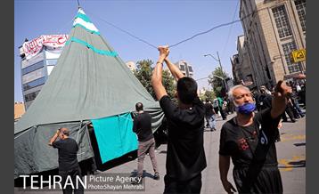 عزاداری ظهر عاشورای حسینی در چهار راه گلوبندک 7