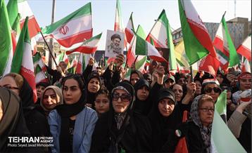اجتماع «دختران جان‌فدای ایران» - 3 6