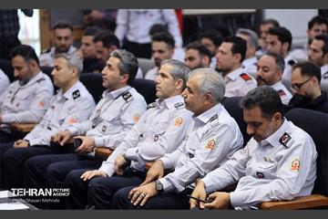 نشست مدیرعامل سازمان آتش‌نشانی تهران با کارکنان 31