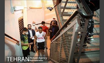 ثبت رکورد پله نوردی در برج میلاد 10