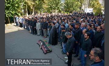 تشییع پیکر مهدی شادمانی  33