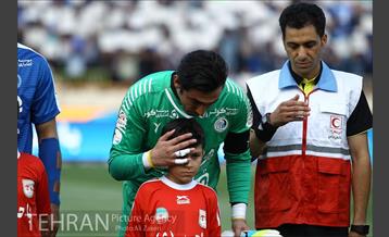 دیدار استقلال و تراکتورسازی در لیگ برتر فوتبال 10