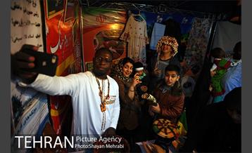 جشنواره فرهنگ ملل، غذا و صنایع دستی در منطقه 10 26