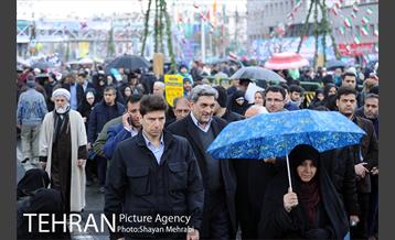 حضور شهردار تهران در راهپیمایی یوم الله 22 بهمن 12