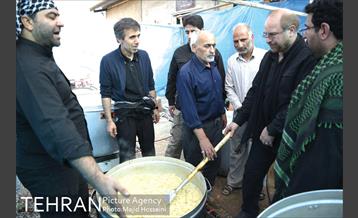 بازدید دکتر قالیباف از خدام الحسین در مسیر پیاده‌روی اربعین 2