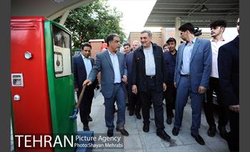 افتتاح اولین موزه پمپ بنزین در تهران با حضور شهردار تهران  33