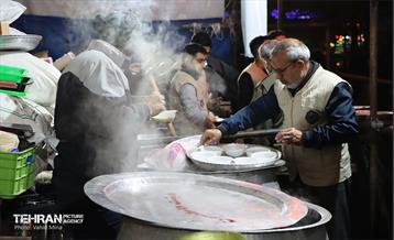 چایخانه‌ حضرت زهرا (س) در میدان راه‌آهن 14