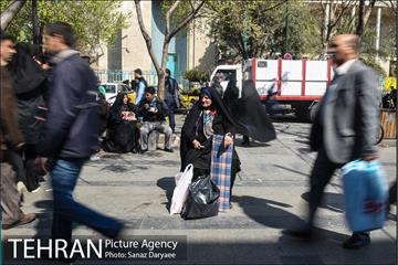 خیابان پانزده خرداد در روزه های پایانی سال‎ 4