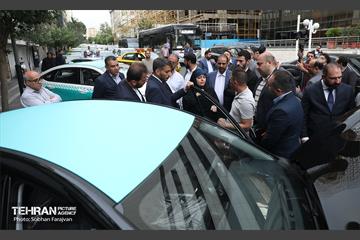 بازدید استاندار نجف اشرف از معاونت حمل و نقل و ترافیک 1