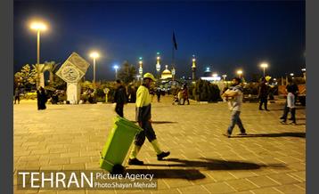 شروع بکار نیروهای خدمات شهری در پایان مراسم ارتحال امام خمینی (ره) 2