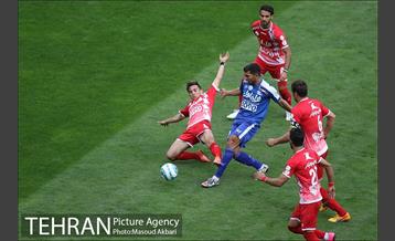 دیدار پرسپولیس و استقلال در لیگ برتر فوتبال 17