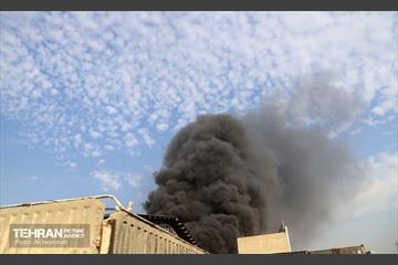 حریق در بازار آهن شادآباد 35