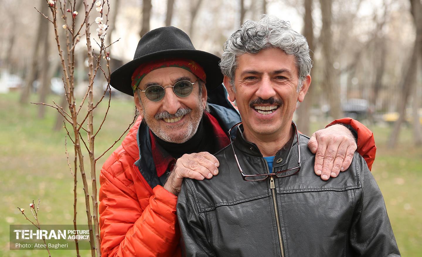 کاشت درخت توسط هنرمندان در فرهنگسرای نیاوران 14