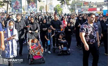 حضور کودکان در مراسم پیاده روی جاماندگان اربعین حسینی(ع) 2