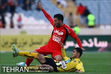 دیدار تیم های فوتبال پرسپولیس و سپاهان