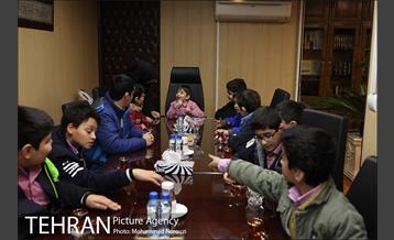 دیدار بچه های باغچه بان با شهردار منطقه شش 8