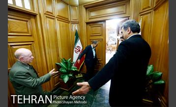 نشست شهرداران تهران پس از انقلاب 9