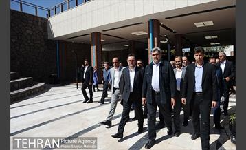 افتتاح باغ هنر اراضی عباس آباد با حضور شهردار تهران 2