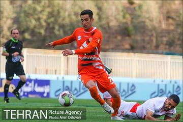 دیدار تیم‌های سایپا و پرسپولیس در لیگ برتر فوتبال ایران 19
