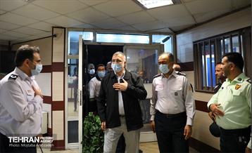 بازدید سرزده شهردار تهران از ستاد فرماندهی عملیات آتش نشانی 3