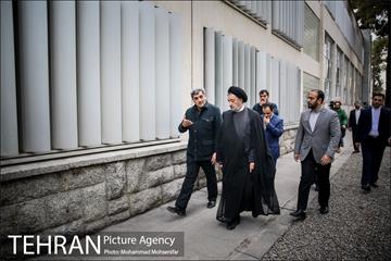 حضور پیروز حناچی در کتابخانه گردی الهام فخاری 8