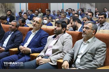 دیدار صمیمانه شهردار تهران با کارکنان شهرداری منطقه هشت