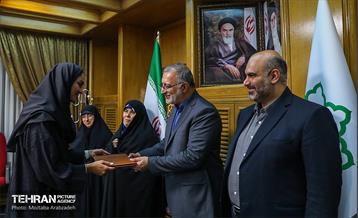 تقدیر از بانوان مدال آور  33