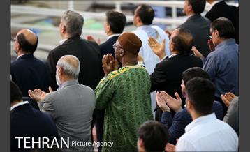 نماز عید فطر به امامت رهبر انقلاب 2