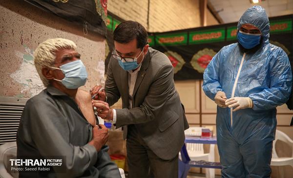 بازدید رئیس سازمان مدیریت بحران شهرداری تهران از گرمخانه خاوران 30