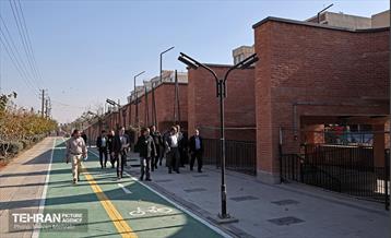 بازدید مدیرکل حوزه شهردار تهران از باغ راه حضرت زهرا(س) 7