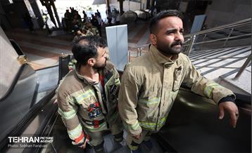 مسابقه پله‌نوردی آتش‌نشانان در برج میلاد 39