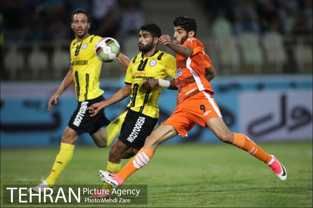 دیدار تیم های سایپا تهران و پارس جنوبی جم 21