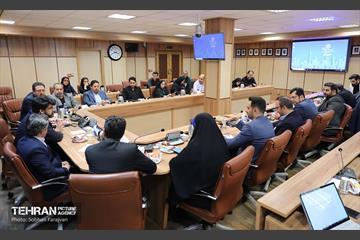 جلسه هم اندیشی رئیس مرکز ارتباطات با مدیران روابط عمومی شهرداری تهران 15