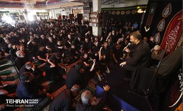 نماز جمعه عاشورایی در منطقه ۵ 5