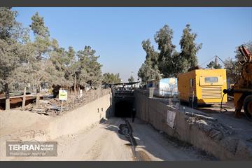 اینجا کارگاهه؛ مترو ورزشگاه تختی 51
