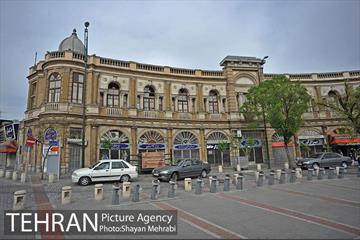میدان حسن آباد 2