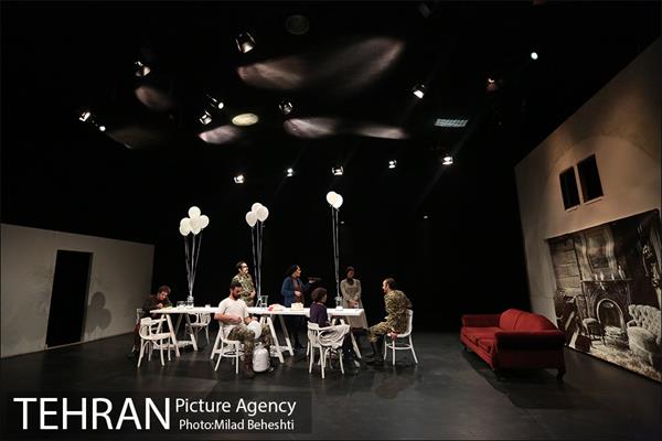 نمایش سه خواهر‎ 3