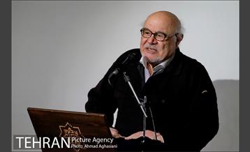 تولد ماه، فخرالدین فخرالدینی 11