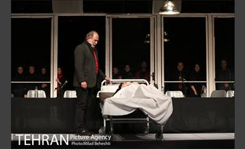 نمایشنامه خوانی مو‎ 27