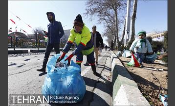 خدمات شهرداری تهران در پایان راهپیمایی ۲۲ بهمن 9