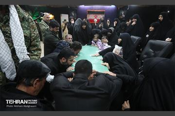 وداع با پیکر مطهر شهید مدافع حرم سیدعلی حسینی 17