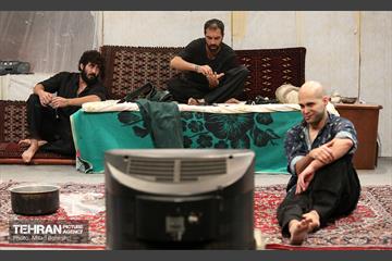 نمایش خاک سفید‎‎ 17