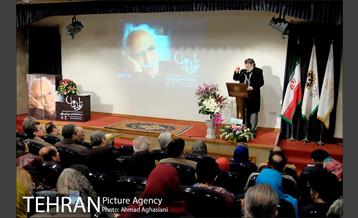 بیستمین "تولد ماه"  استاد غلامحسین امیرخانی 16