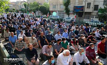 اقامه نماز عید فطر در محله کرمان 9